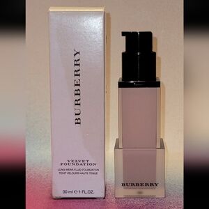 Burberry Long Wear Velvet Foundation Trench 202